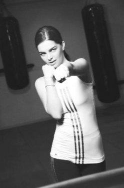 Kickboksçu Pelin Karahan - Resim 2