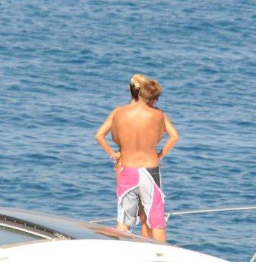 Pınar Altuğ - Yağmur Atacan çiftinden Titanic pozu