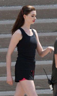 Yeni kedi kadın Anne Hathaway - Resim 4