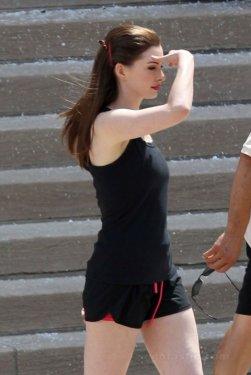 Yeni kedi kadın Anne Hathaway - Resim 1