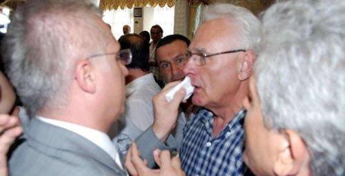 CHP Bursa İl Kongresinde yumruklu kavga