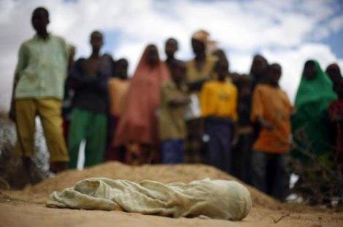 Somali'de 12 aylık çocuk açlıktan öldü - Resim 2