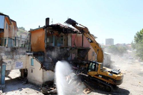 Ankara Ulus'taki genelev yıkıldı