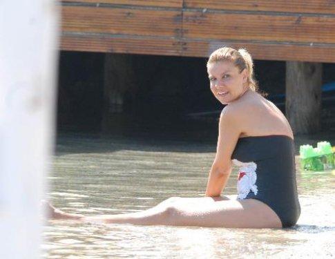 Gülben Ergen mayolu görüntülendi