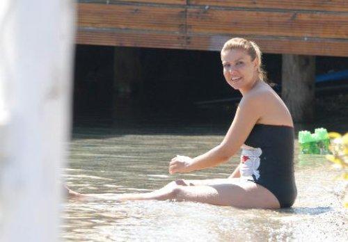 Gülben Ergen mayolu görüntülendi