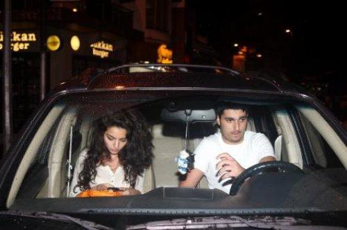 İdo yeni sevgilisiyle yakalandı 