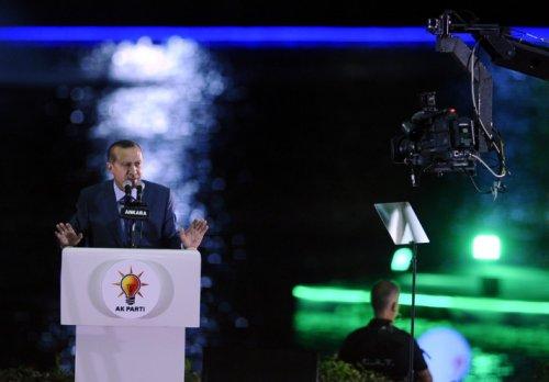 Ak Parti'nin 10. yıl iftarı