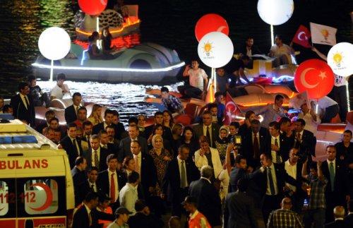 Ak Parti'nin 10. yıl iftarı