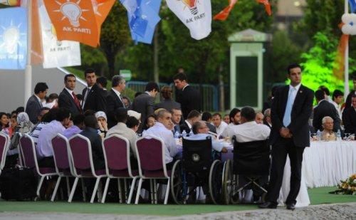 Ak Parti'nin 10. yıl iftarı