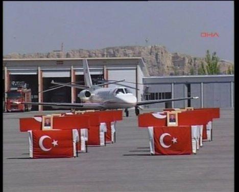 Çukurca şehitleri uğurlanıyor