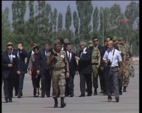 Çukurca şehitlerine veda