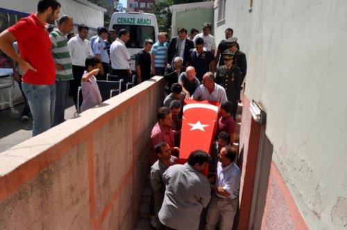 Şehit kızının yürek yakan vedası - Resim 7