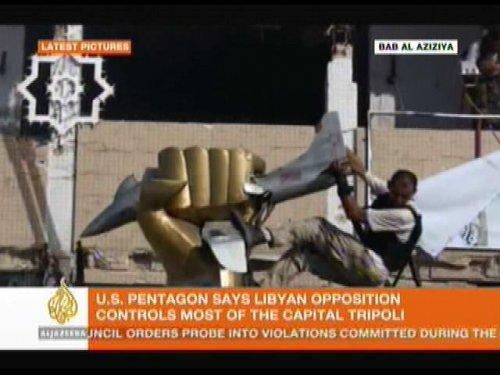 Kaddafi'nin karargahı düştü