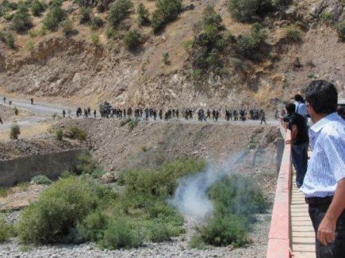 Çukurca'da olaylar çıktı - Resim 5
