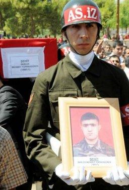 Şanlıurfa şehidini uğurladı
