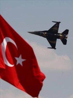 Türk Yıldızları'nın nefes kesen gösterisi - Resim 22