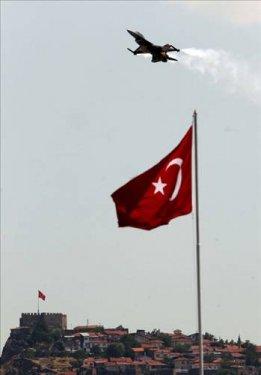 Türk Yıldızları'nın nefes kesen gösterisi - Resim 32