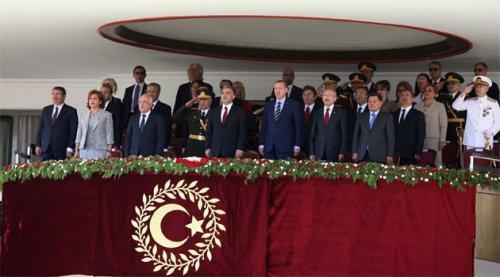Türk Yıldızları'nın nefes kesen gösterisi - Resim 14