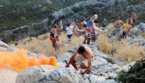 Eşinin ölümünü saniye saniye izledi