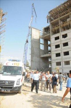 Kilis'te yurt inşaatı çöktü