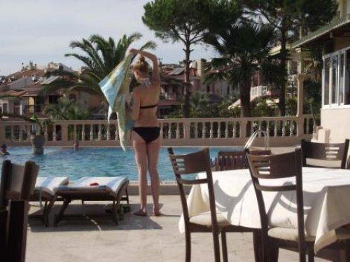 Wilma Elles bikinili görüntülendi - Resim 2
