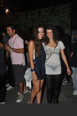 Beren Saat'in iç çamaşırlı kıyafeti