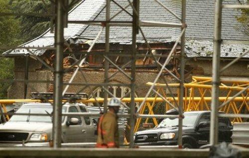 500 tonluk vinç böyle devrildi