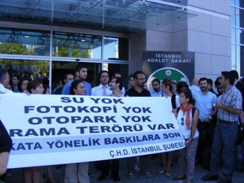Çağlayan Adliyesi'nde arbede yaşandı - Resim 16