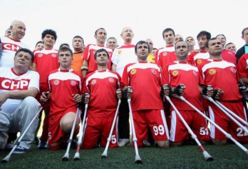 Kılıçdaroğlu Gazilerle maç yaptı - Resim 5