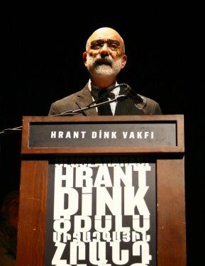 Altan'a Hrant Dink ödülü - Resim 1