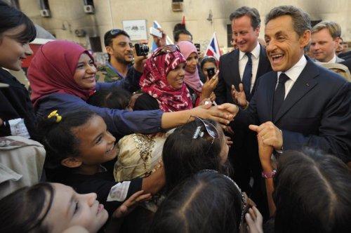 Sarkozy ve Cameron Bingazi'de  - Resim 7