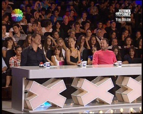 Yetenek Sizsiniz Shakira dansı