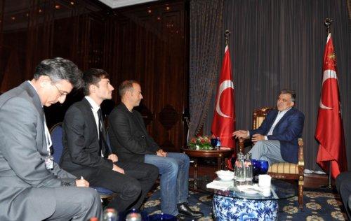 Cumhurbaşkanı Gül çay keyfi yaptı - Resim 5