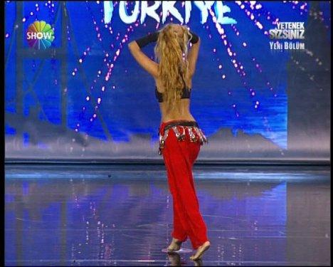 Yetenek Sizsiniz Shakira dansı