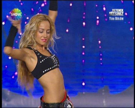 Yetenek Sizsiniz Shakira dansı