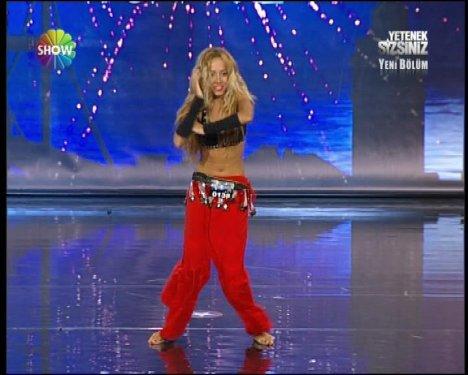 Yetenek Sizsiniz Shakira dansı