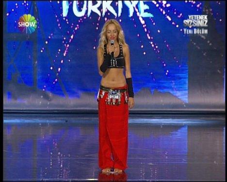 Yetenek Sizsiniz Shakira dansı