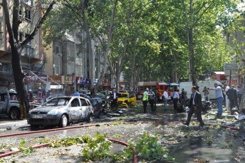 Ankara'daki patlamadan kareler 