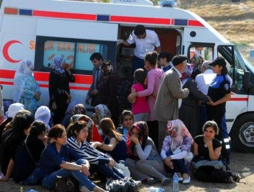 Siirt'te terör kurbanı genç kızlara son görev - Resim 6