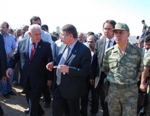 Siirt'te terör kurbanı genç kızlara son görev - Resim 12