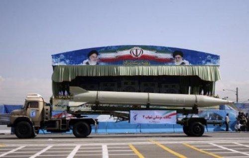 İran'dan gövde gösterisi