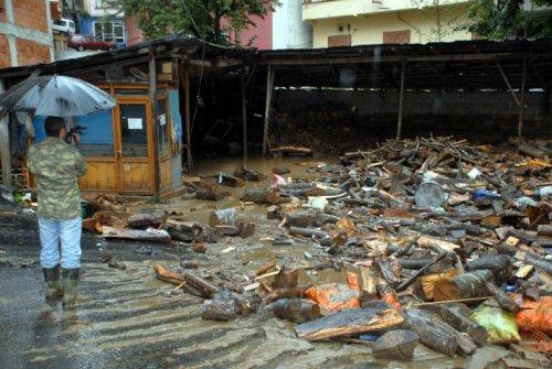 Rize'de sel felaketi 1 ölü - Resim 14