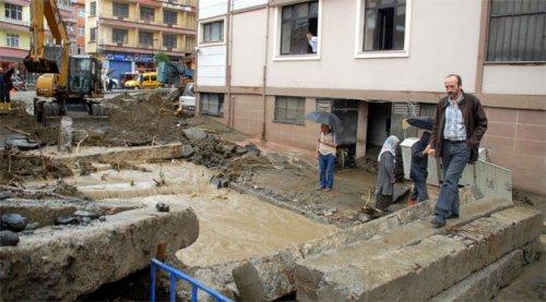 Rize'de sel felaketi 1 ölü - Resim 8
