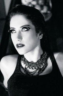 Hazal Kaya'dan özel pozlar