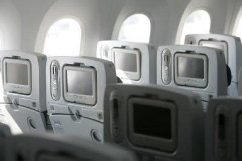 Dünyanın ilk karbonfiber uçağı