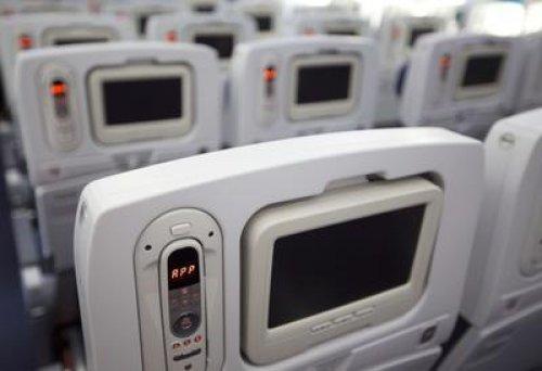 Dünyanın ilk karbonfiber uçağı