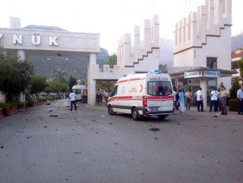 Antalya'da canlı bombalı saldırı - Resim 1