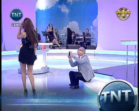 Mehmet Ali Erbil etek altı fotoğrafı çekti  - Resim 20