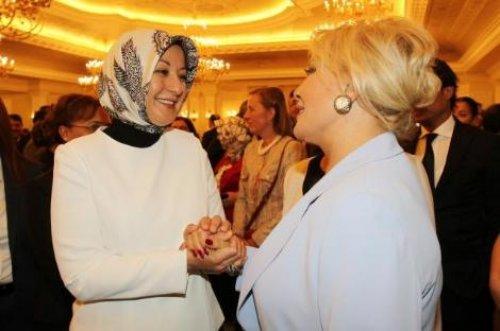 First Lady gözyaşlarını tutamadı - Resim 1