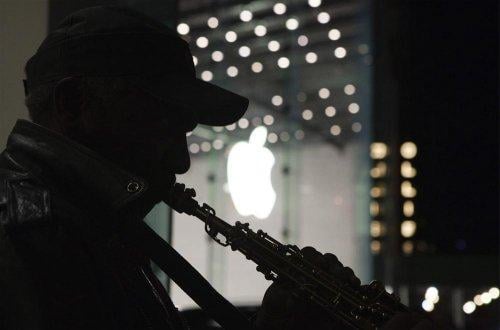 Apple'ın CIO'su Steve Jobs 56 yaşında öldü